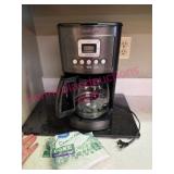 (K)ï¿½Cuisinart 14-Cup Coffee Maker w/ Carafe