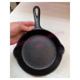 (DR)ï¿½Old Griswold No. 3 Skillet (Small)