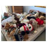 (BR2) Large lot of Plush Bears & Others