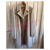 (Cloak Closet)ï¿½Rainfair Raincoat sz L