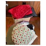 (LR) Tablecloths, Napkins & Placemats