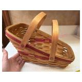 (DR)ï¿½1991 Longaberger Red Vegetable Basket