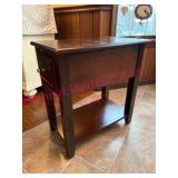 (LR) Petite Lane Meridien Accent Table w/ Drawer