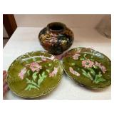 (DR)ï¿½Carvelan Vase & Imperial-Bonn Plates