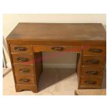 Wooden Kneehole Desk w/ Drawers