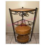 (K)ï¿½2002 & 03 Longaberger Basket & Rack