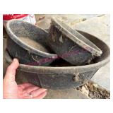 (BARN) 3 Rubber Feed Bowls for Barn Use