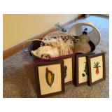 (LR) Doilies & Lamp in Bin w/ Decor Items