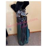 (LR) Menï¿½s King Snake Golf Clubs w/Graphite