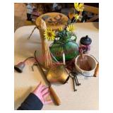 (K) Lot: Rooster Sm Stool -Green Vase -Etc