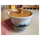 Longaberger 4in Crock w/ Wood Lid