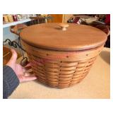 (K) 1992 Longaberger Lrg Sewing Basket w/Lid