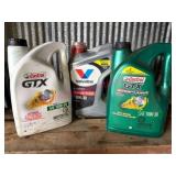 (BARN)ï¿½3 SAE 10w-30 Motor Oil Jugs
