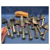 15 Mixed Shoe Stretchers