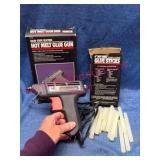 Parker Solid State Electric Hot Melt Glue Gun