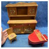 Vtg Wooden Doll Furniture