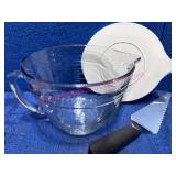 Pampered Chef 8-Cup Mix Bowl & Cutter