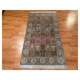 Silk Rug w/ Intricate Design, 3ft x 5ft