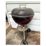 Weber Charcoal Grill, 18in Diameter