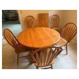 Oak 42in Dining Table w/ 6 Chairs & Leaf