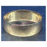 10k Yellow Gold Ring Weighing 2.5g