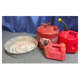 3 Gas Cans & Metal Feed Tub