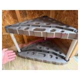 Rubbermaid Corner 20in Short Tools Organizer