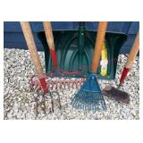5 Nice Long-Handled Garden Tools
