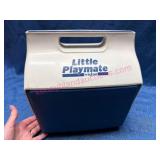 Igloo Little Playmate Cooler w/ Auto Value Logo
