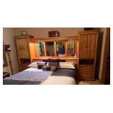 Lrg Oak King Head Board w/ Cabinets