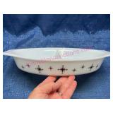 Pyrex Compass Divided Oval Snack Server 1.5 Qt