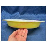 Pyrex 1.5 Qt Yellow Divided Oval Dish