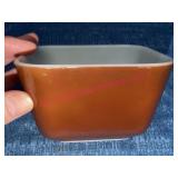 Pyrex Old Orchard 501-B Brown Refrigerator Dish