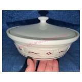 Longaberger Pottery Red Sm Casserole Dish w/ Lid