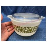 Pyrex 473 1qt Verde/Autumn Floral Mix Bowl w/ Lid