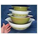 Pyrex Verde Autumn Floral 4 Cinderella Bowls
