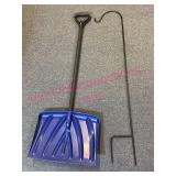 Snow Shovel & 4ft Light Duty Metal Hook