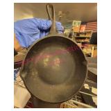 Lodge 5SK Cast Iron Skillet USA 8 in