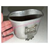 1943 US E.A. Co. Aluminum Canteen Cup