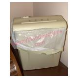 TDE Systems 5-Sheet Paper Shredder