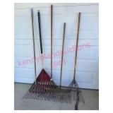 5 Leaf Rakes Mixed Metal & Plastic Heads