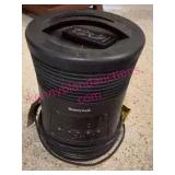 Honeywell Electric Space Heater w/Remote Control