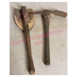 1965 US Military Shovel & Small Pick
