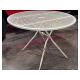 White Metal Vtg Folding Patio Table Mesh Top