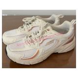 Ladies Avia Size 9 Athletic Shoes (new?)