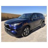 2020 Toyota Highlander XLE SUV