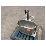 WHITEHALL Hydrolift Sports Therapy Tub