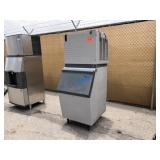 SCOTSMAN Ice Machine and Ice Bin