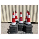 UNUSED (50)pcs Construction Safety Traffic Cones
