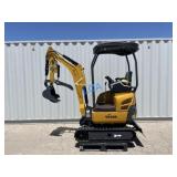 UNUSED 23HP Gas Mini-Excavator QK20R w/Blade,Thumb